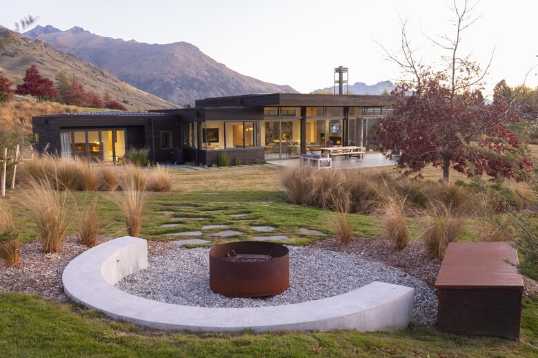 Luxury Alpine Retreat in Queenstown | Bloxham House - Queenstown, New Zealand