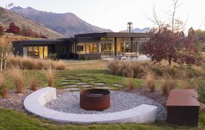 Luxury Alpine Retreat in Queenstown | Bloxham House - Queenstown, New Zealand