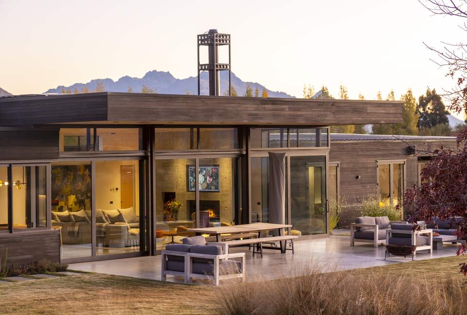 Luxury Alpine Retreat in Queenstown | Bloxham House - Queenstown, New Zealand