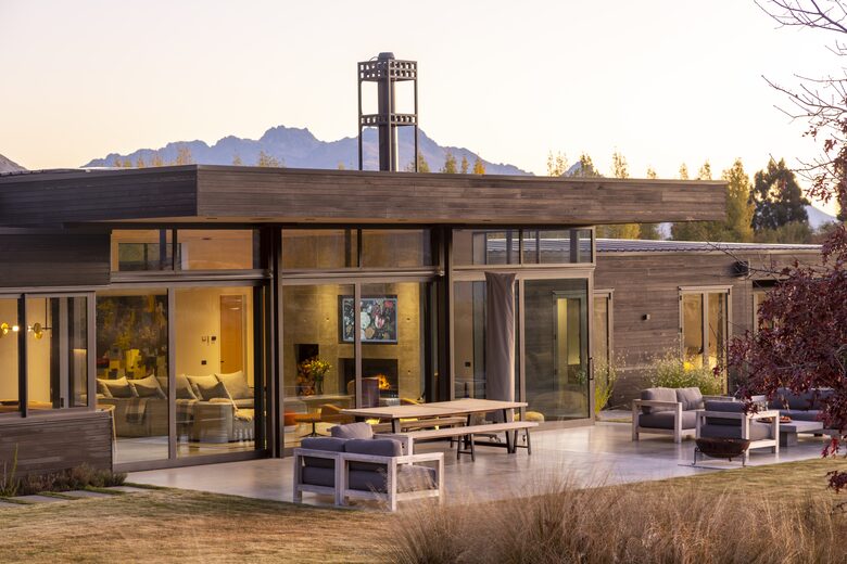 Luxury Alpine Retreat in Queenstown | Bloxham House - Queenstown, New Zealand