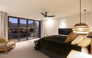 Luxury Alpine Retreat in Queenstown | Bloxham House - Queenstown, New Zealand