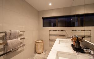 Luxury Alpine Retreat in Queenstown | Bloxham House - Queenstown, New Zealand