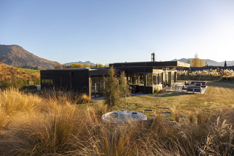 Luxury Alpine Retreat in Queenstown | Bloxham House - Queenstown, New Zealand