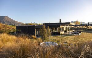 Luxury Alpine Retreat in Queenstown | Bloxham House - Queenstown, New Zealand
