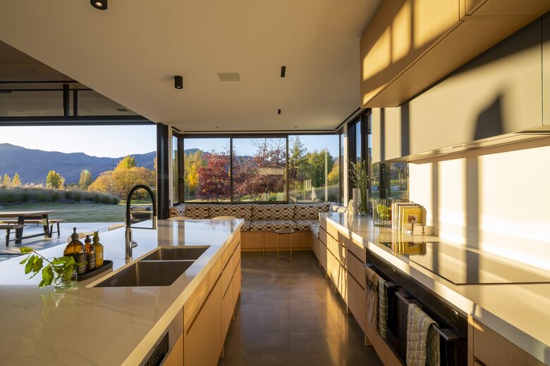 Luxury Alpine Retreat in Queenstown | Bloxham House - Queenstown, New Zealand