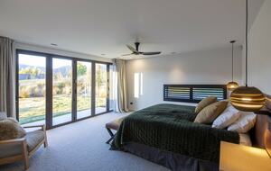 Luxury Alpine Retreat in Queenstown | Bloxham House - Queenstown, New Zealand