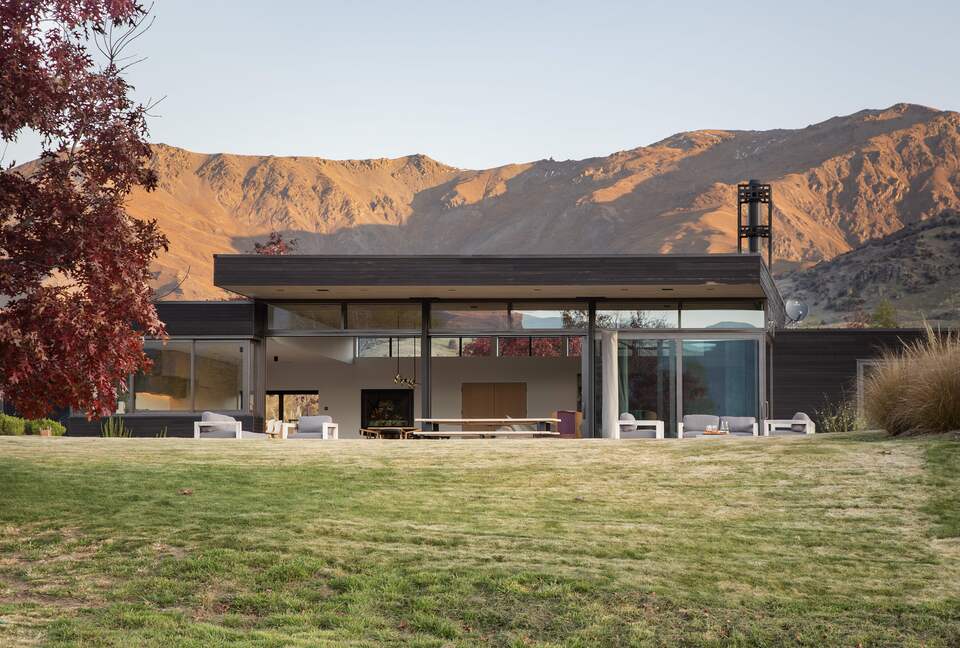 Luxury Alpine Retreat in Queenstown | Bloxham House - Queenstown, New Zealand