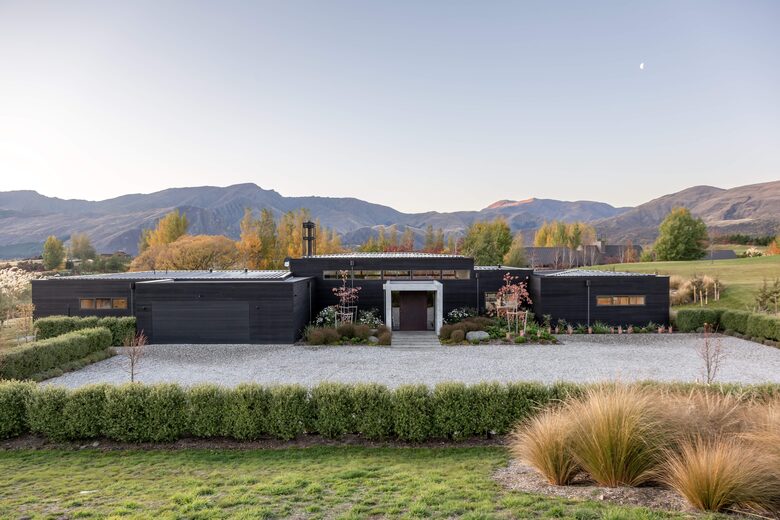 Luxury Alpine Retreat in Queenstown | Bloxham House - Queenstown, New Zealand