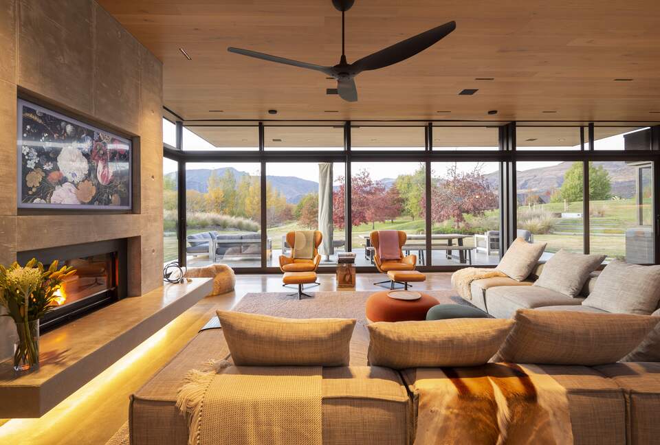 Luxury Alpine Retreat in Queenstown | Bloxham House - Queenstown, New Zealand