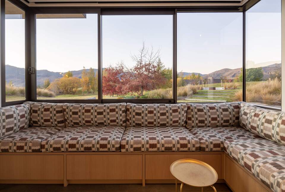 Luxury Alpine Retreat in Queenstown | Bloxham House - Queenstown, New Zealand