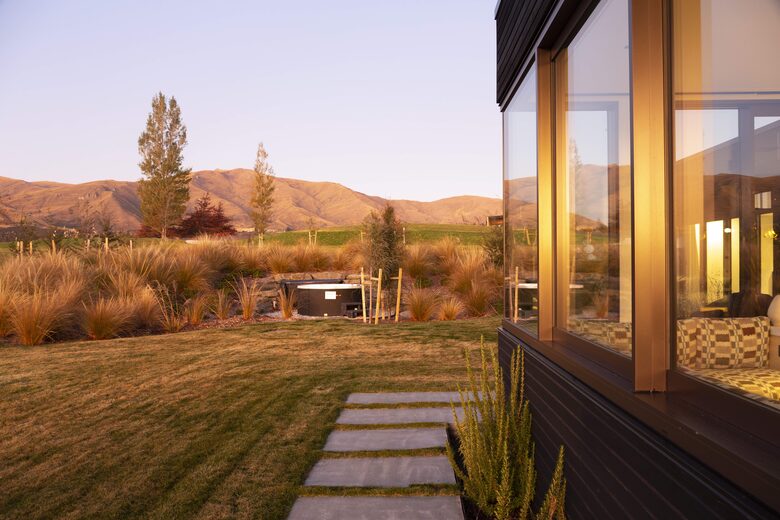 Luxury Alpine Retreat in Queenstown | Bloxham House - Queenstown, New Zealand