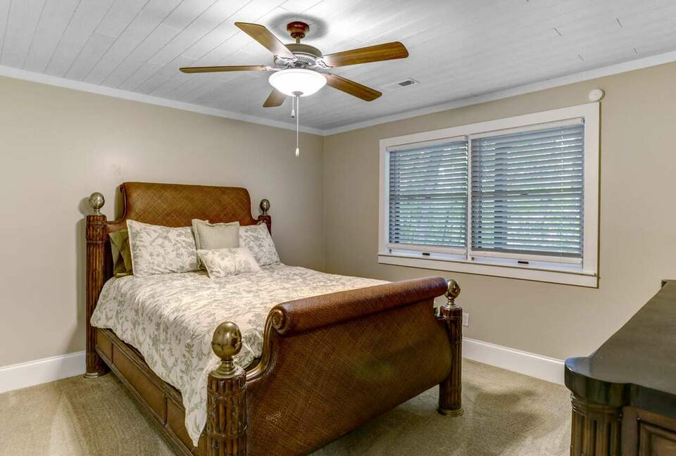 Modern Mountain Escape on Two Acres - Highlands, North Carolina