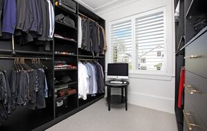 Elegant Remuera Retreat with Designer Finishes - Remuera, New Zealand