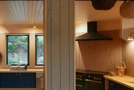 An Elegant Highland Escape with Countryside Views - Glenborrodale, United Kingdom