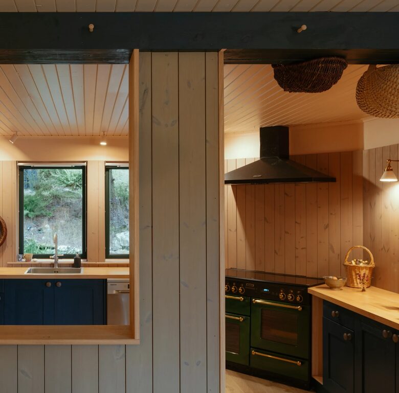 An Elegant Highland Escape with Countryside Views - Glenborrodale, United Kingdom