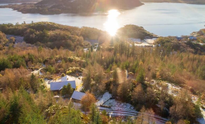 An Elegant Highland Escape with Countryside Views - Glenborrodale, United Kingdom