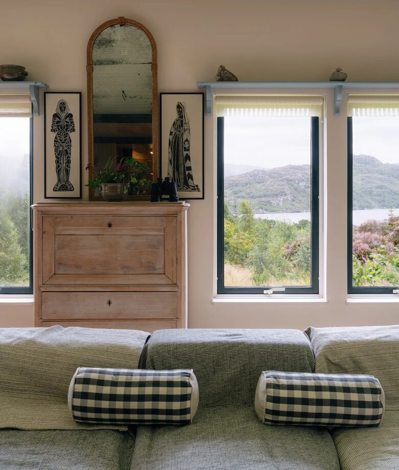 An Elegant Highland Escape with Countryside Views - Glenborrodale, United Kingdom