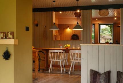 An Elegant Highland Escape with Countryside Views - Glenborrodale, United Kingdom