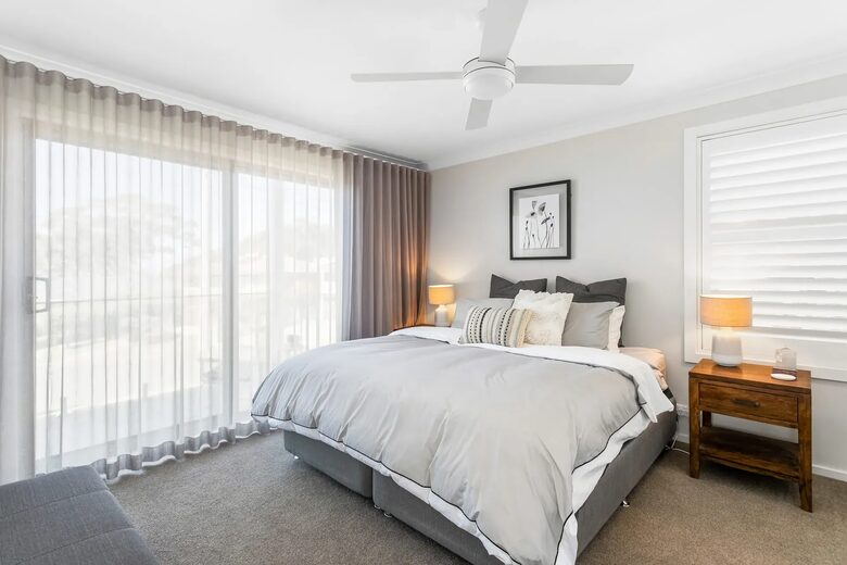 Narrawallee Haven | Water Views & Beachside Calm - Narrawallee, Australia