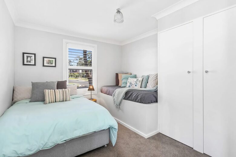 Narrawallee Haven | Water Views & Beachside Calm - Narrawallee, Australia