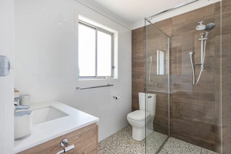 Narrawallee Haven | Water Views & Beachside Calm - Narrawallee, Australia