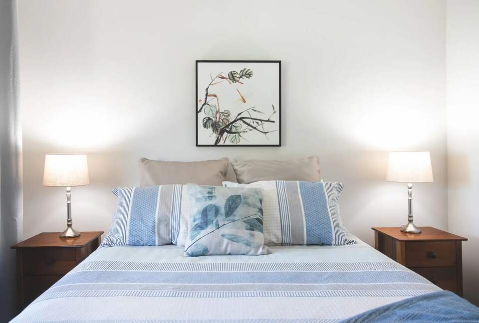 Narrawallee Haven | Water Views & Beachside Calm - Narrawallee, Australia