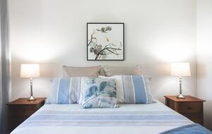 Narrawallee Haven | Water Views & Beachside Calm - Narrawallee, Australia