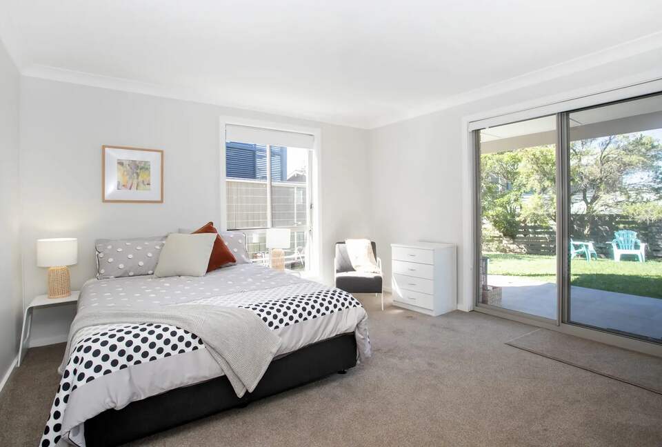 Narrawallee Haven | Water Views & Beachside Calm - Narrawallee, Australia