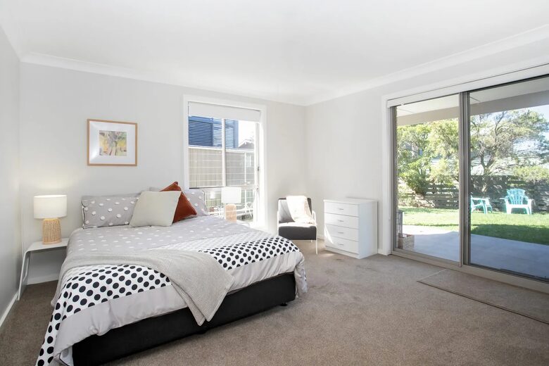 Narrawallee Haven | Water Views & Beachside Calm - Narrawallee, Australia