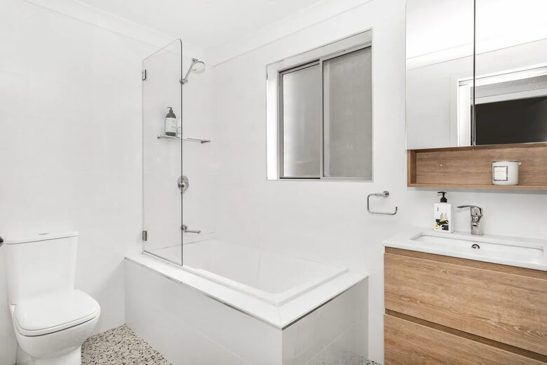 Narrawallee Haven | Water Views & Beachside Calm - Narrawallee, Australia