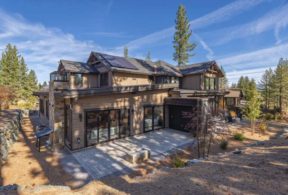 Truckee Mountain Luxe Retreat - Truckee, California