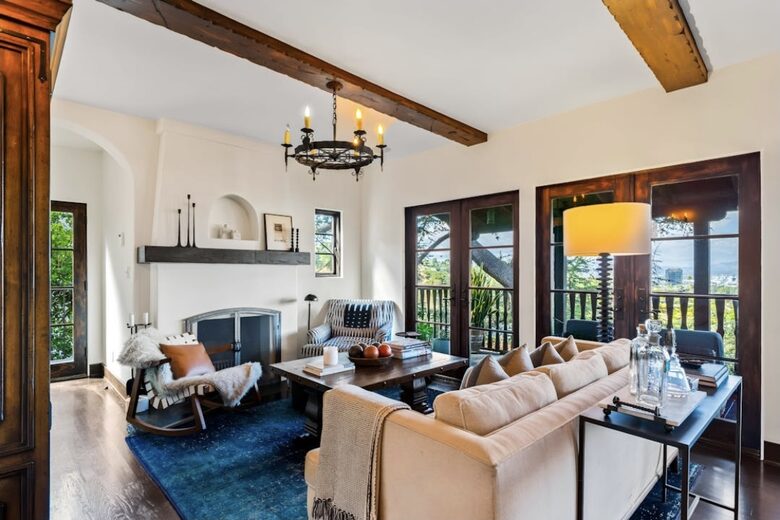 Restored 1925 Hillside Retreat Above Los Angeles - Los Angeles, California