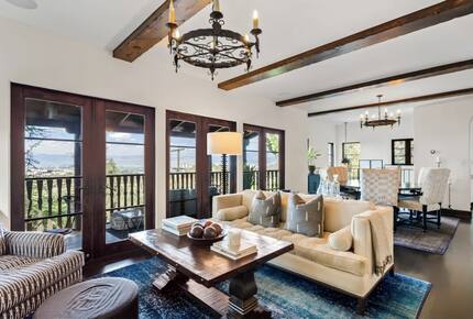 Restored 1925 Hillside Retreat Above Los Angeles - Los Angeles, California