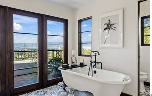 Restored 1925 Hillside Retreat Above Los Angeles - Los Angeles, California