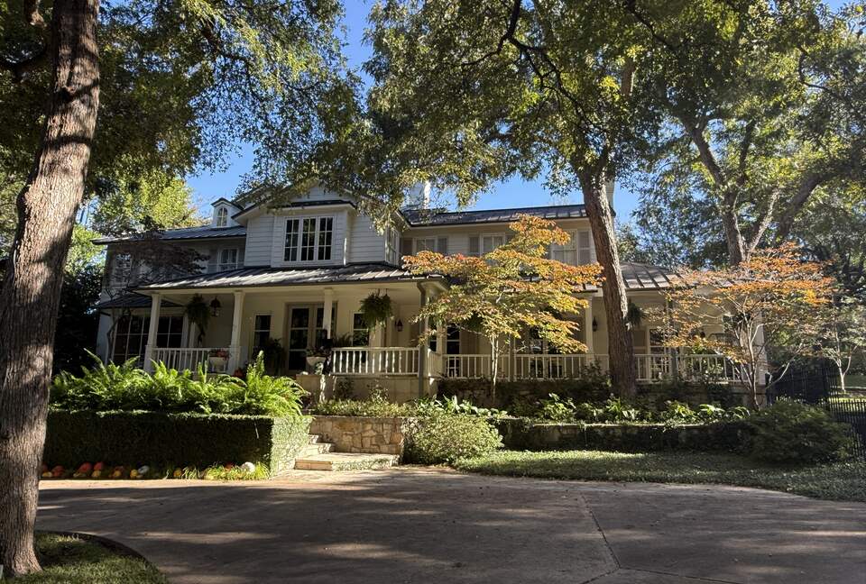 Southern Elegance in the Heart of Dallas - Dallas, Texas