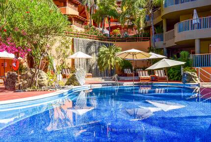 Hilton Grand Vacations 3-Bedroom Ocean Escape - Zihuatanejo, Mexico