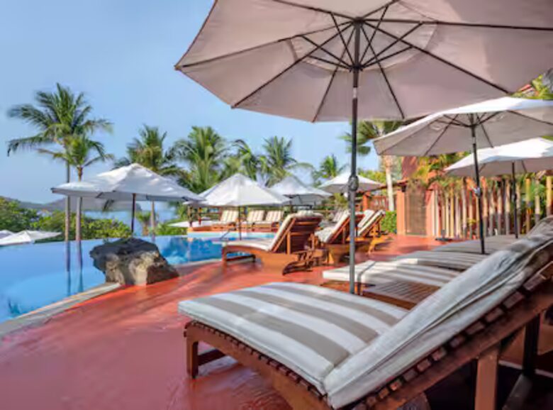Hilton Grand Vacations 3-Bedroom Ocean Escape - Zihuatanejo, Mexico