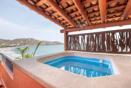 Hilton Grand Vacations 3-Bedroom Ocean Escape - Zihuatanejo, Mexico