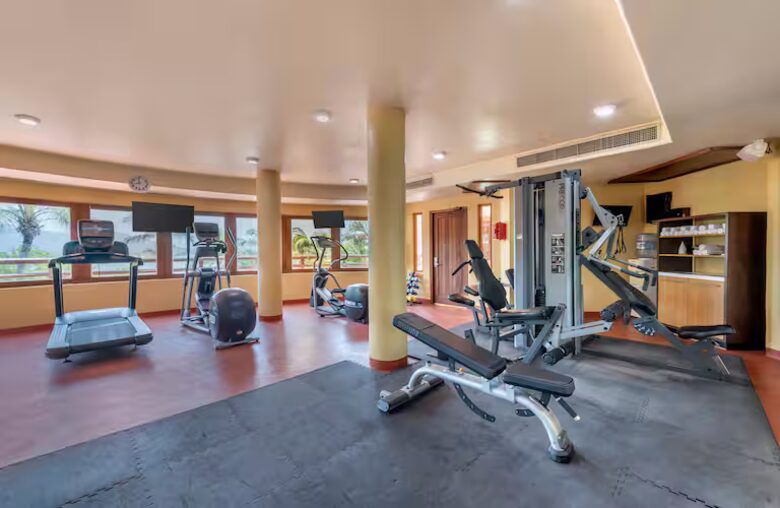 Hilton Grand Vacations 3-Bedroom Ocean Escape - Zihuatanejo, Mexico