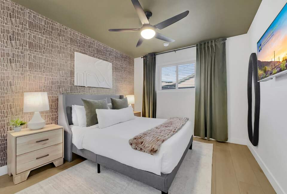 Modern Tempe Retreat with Heated Pool & Designer Backyard - Tempe, Arizona