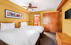 Hilton Whistler Two-Bedroom Alpine Suite - Whistler, Canada