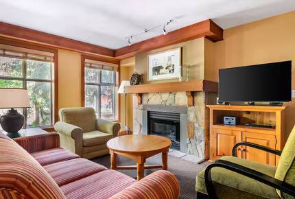 Hilton Whistler Two-Bedroom Alpine Suite - Whistler, Canada