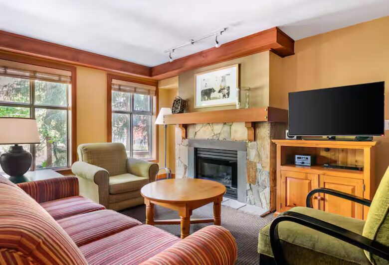 Hilton Whistler Two-Bedroom Alpine Suite - Whistler, Canada