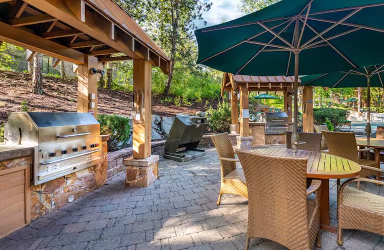 Hilton Whistler One-Bedroom Alpine Suite - Whistler, Canada