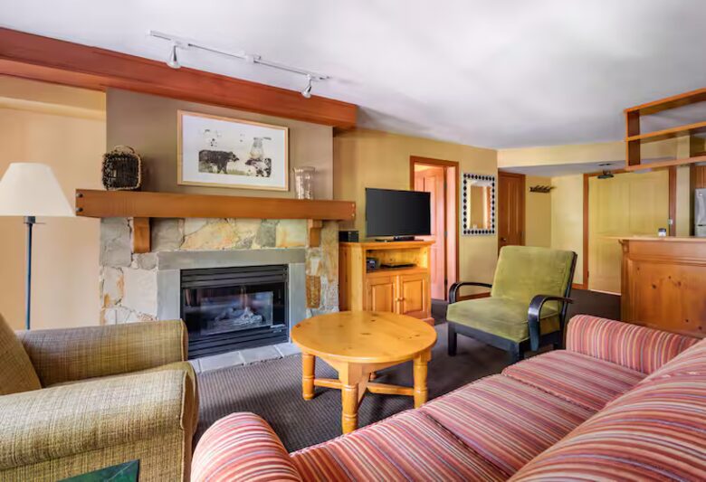 Hilton Whistler Two-Bedroom Alpine Suite - Whistler, Canada