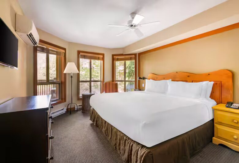 Hilton Whistler One-Bedroom Alpine Suite - Whistler, Canada