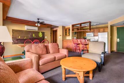 Hilton Whistler One-Bedroom Alpine Suite - Whistler, Canada