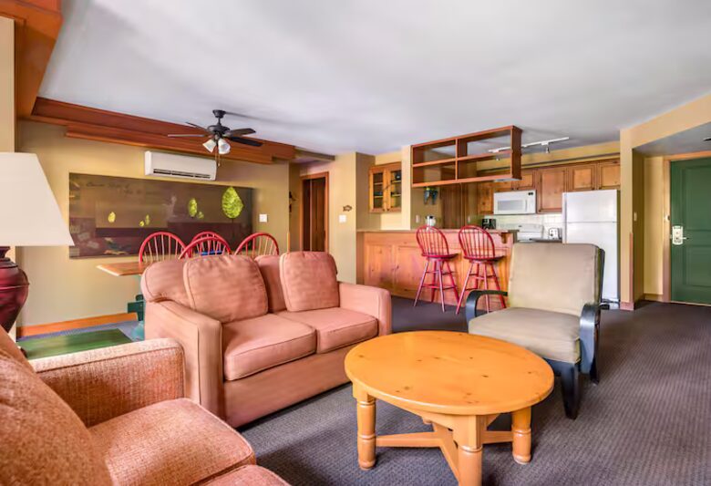 Hilton Whistler One-Bedroom Alpine Suite - Whistler, Canada