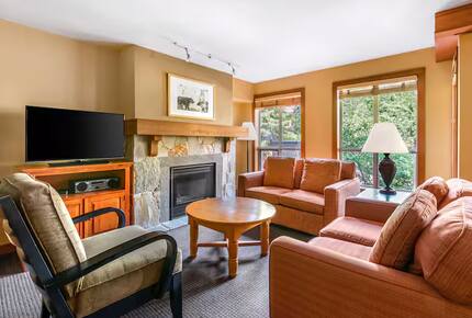 Hilton Whistler One-Bedroom Alpine Suite - Whistler, Canada