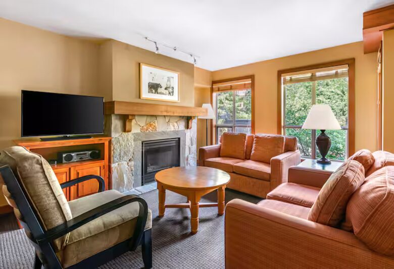 Hilton Whistler One-Bedroom Alpine Suite - Whistler, Canada